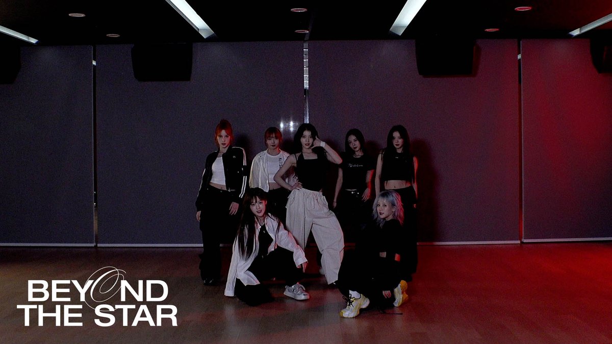 Kep1er 케플러 | 'Stray Kids (스트레이 키즈) - Back Door' Dance Practice

🔗 youtu.be/BIikv1qfgTM

#Kep1er #케플러