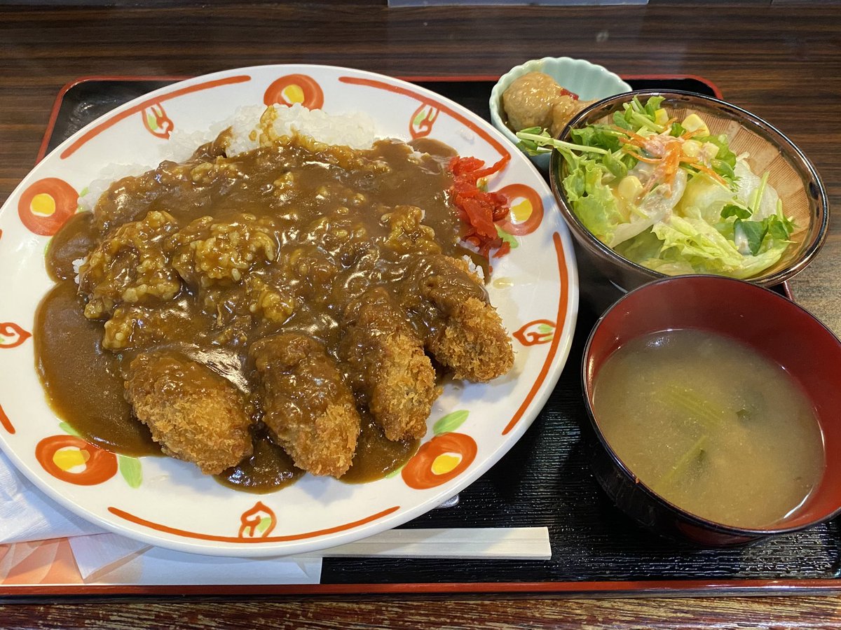 ikoan141's tweet photo. だるま (幕張)
☆カキフライカレー
☆950円
☆居酒屋のランチメニューです。全品950円で食後にコーヒーも付く、今どき有難いお店です。
https://t.co/qMNIr0Fa5y https://t.co/cCoGSsfG5f