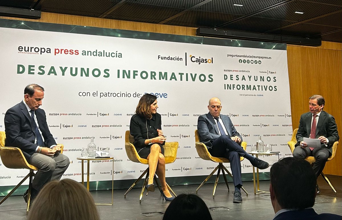 AJE ANDALUCIA (@aje_andalucia) on Twitter photo Esta mañana sistimos al Desayuno Informativo de <a href="/EPAndalucia/">Europa Press</a> en <a href="/Cajasol/">Fundación Cajasol</a> con la consejera de <a href="/EmpleoJunta/">Consejería de Empleo, Empresa y Trabajo Autónomo</a> , Rocío Blanco, el presidente de <a href="/CEAes_/">CEA</a> Javier González de Lara y el presidente de <a href="/autonomosata/">Fed. Autónomos 𝗔𝗧𝗔</a> <a href="/lorenzoamor_ata/">Lorenzo Amor</a> vicepresidente de <a href="/CEOE_ES/">CEOE</a> #EPDesayunoEmpleoAndalucía Esta mañana sistimos al Desayuno Informativo de <a href="/EPAndalucia/">Europa Press</a> en <a href="/Cajasol/">Fundación Cajasol</a> con la consejera de <a href="/EmpleoJunta/">Consejería de Empleo, Empresa y Trabajo Autónomo</a> , Rocío Blanco, el presidente de <a href="/CEAes_/">CEA</a> Javier González de Lara y el presidente de <a href="/autonomosata/">Fed. Autónomos 𝗔𝗧𝗔</a> <a href="/lorenzoamor_ata/">Lorenzo Amor</a> vicepresidente de <a href="/CEOE_ES/">CEOE</a> #EPDesayunoEmpleoAndalucía