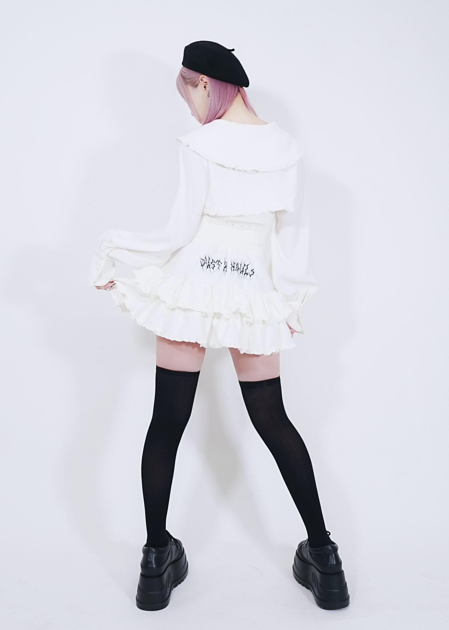 Hauls レースアップフリルミニスカート ホワイト セール】ハウスダストコラボ レースアップフリルミニスカート
