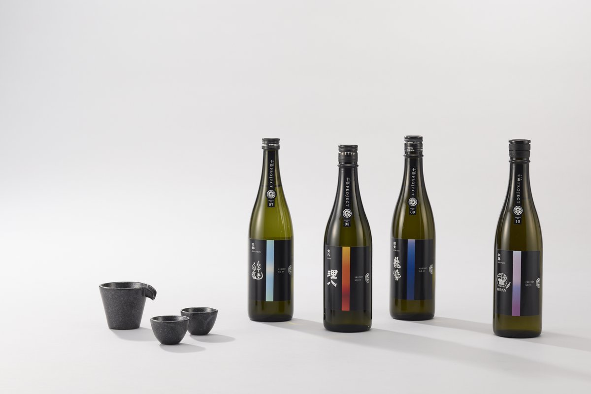 🌸【参加酒蔵の紹介③】🍶✨
先週の続きです！

No.7
吉⽥酒造（福井県）
杜⽒：吉⽥真⼦

No.8
⽥部⽵下酒造（島根県）
杜⽒：濱崎良太

No.9
藤井酒造（広島県）
代表：藤井義⼤

No.10
森酒造場（⻑崎県）
蔵元杜⽒：森雄太郎

明日からはといろ限定の日本酒を紹介します！
お楽しみに。