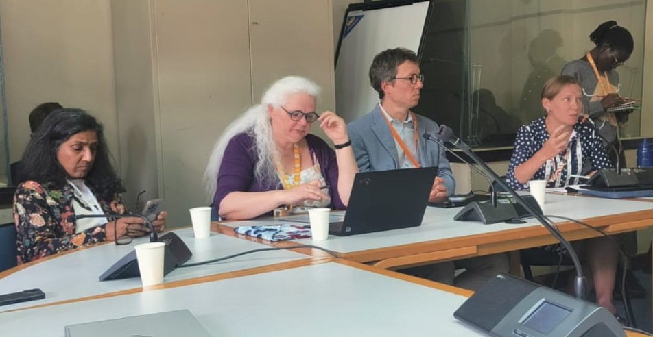 CGIAR Nutrition (@cgiarnutrition) on Twitter photo Happening now! #CGIARScienceWeek
Side event on "Innovations in impact assessments – examples from:
☘️ plant breeding
🥗 food systems
🛒 food environments and diets.
Watch here bit.ly/44cVRQW
<a href="/PMenonIFPRI/">Dr. Purnima Menon</a> <a href="/IngeBrouwer/">Inge D. Brouwer</a> <a href="/BerberKramer/">Berber Kramer</a> <a href="/IFPRI/">IFPRI</a> <a href="/CGIAR/">CGIAR</a> Happening now! #CGIARScienceWeek
Side event on "Innovations in impact assessments – examples from:
☘️ plant breeding
🥗 food systems
🛒 food environments and diets.
Watch here bit.ly/44cVRQW
<a href="/PMenonIFPRI/">Dr. Purnima Menon</a> <a href="/IngeBrouwer/">Inge D. Brouwer</a> <a href="/BerberKramer/">Berber Kramer</a> <a href="/IFPRI/">IFPRI</a> <a href="/CGIAR/">CGIAR</a>