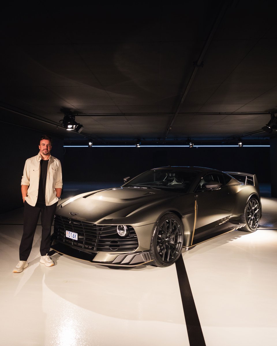 astonmartin's tweet image. Valiant's visionary, @alo_oficial, unleashes his bespoke rear winged titan at Aston Martin Monaco.
#AstonMartin #Valiant #INTENSITYDRIVEN