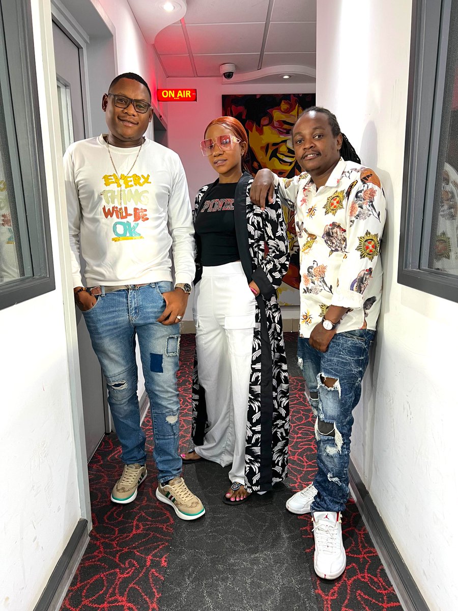 Konnect na <a href="/Clemmo25flow/">Clemmo 254</a>, <a href="/JitabiSuleiman/">Jitabi suleiman</a> na <a href="/Djgenius01/">GENIUS MIND djgenius</a>. 12pm - 3pm.

#KonnectNaClemmoNaJitabi #RadioZaidiYaRadio

Watch us live on radiomaisha.co.ke