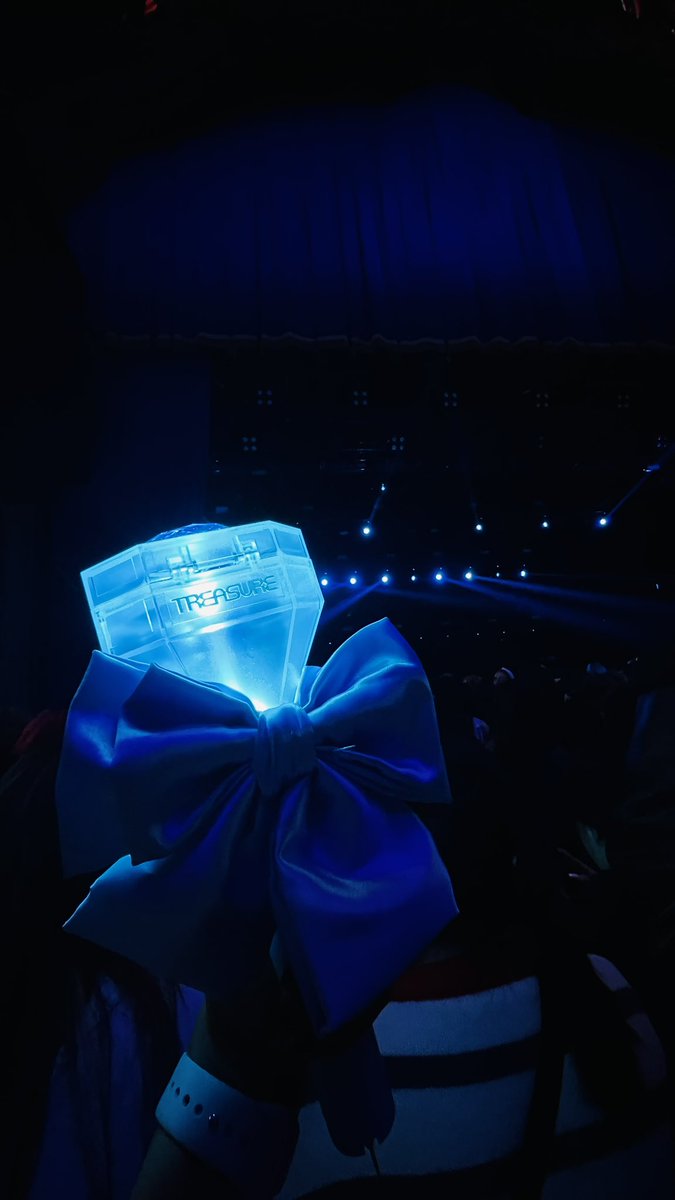 ishtrace's tweet photo. My dream of 5 years 💎

Big Apple, Big TREASURE
#TREASURE_SpecialMoment
#FANCON_in_NEWYORK #트레저
@treasuremembers https://t.co/QBi9OtTnc4