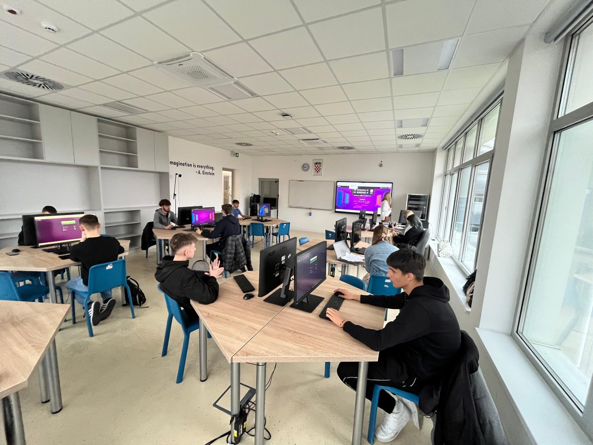 🇹🇷🇪🇺🇭🇷Akreditasyon Mesleki Eğitim projesi kapsamında Tuzla Vala Gedik Özel Eğitim Meslek Okulu'ndan Bilişim Teknolojileri alanı öğretmenimiz 23.03.2025-29.03.2025 arasında Hırvatistan'da iş başı öğrenme faaliyetini tamamladı. <a href="/tcmeb/">Millî Eğitim Bakanlığı</a> <a href="/ulusalajans/">Türkiye Ulusal Ajansı 🇹🇷 Turkish NA</a> <a href="/istanbulilmem/">İstanbul İl Millî Eğitim Müdürlüğü</a>