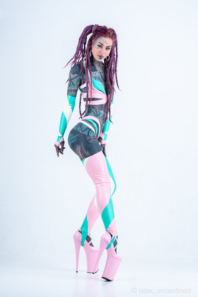 Content from anuskatzz