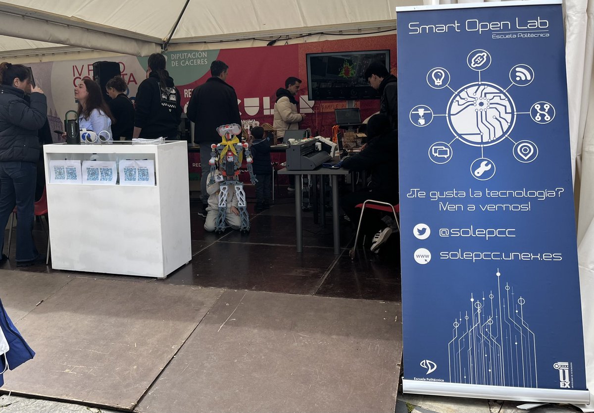 smartopenlab's tweet photo. Este fin de semana estuvimos en #JATO en la plaza de Santa María con el @CircularFab y #CitLab @DiputacionCC @DipdeBadajoz #FabNEX @DGDigitalEx @redpuntoes #MundoRural #CompetenciasDigitales @EstudiantesEPCC @infouex justo antes  de la semana @ArduinoWeekEx #FabLabSOL10años https://t.co/Oygp8ixEzT
