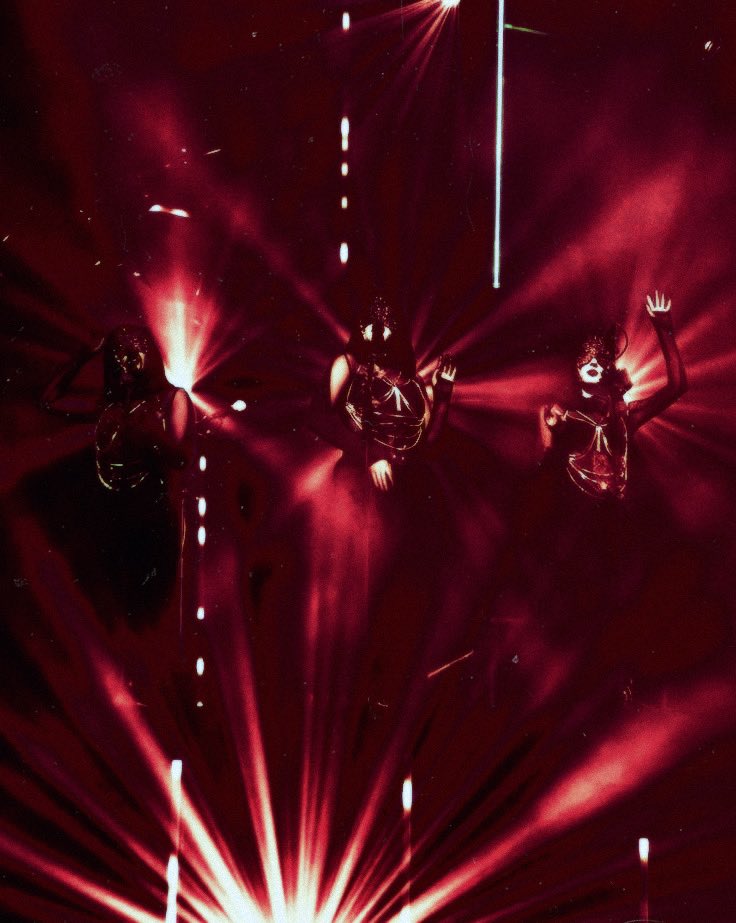 CAUGHTINDESIGN's tweet image. 𝙄 𝙬𝙖𝙨 𝙢𝙤𝙧𝙚 𝙩𝙝𝙖𝙣 𝙟𝙪𝙨𝙩 𝙖 𝙗𝙤𝙙𝙮 𝙞𝙣 𝙮𝙤𝙪𝙧 𝙥𝙖𝙨𝙨𝙚𝙣𝙜𝙚𝙧 𝙨𝙚𝙖𝙩 

    [ 🖤 𝙳 𝙰 𝙷 𝙻 𝙸 𝙰 🖤 ] 
  
       𝘼𝙣𝙙 𝙮𝙤𝙪 𝙬𝙚𝙧𝙚 𝙢𝙤𝙧𝙚 𝙩𝙝𝙖𝙣 𝙟𝙪𝙨𝙩 𝙨𝙤𝙢𝙚𝙗𝙤𝙙𝙮 𝙄 𝙬𝙖𝙨 𝙙𝙚𝙨𝙩𝙞𝙣𝙚𝙙 𝙩𝙤 𝙢𝙚𝙚𝙩

     [ 🪬 🖤🪬🖤 ]