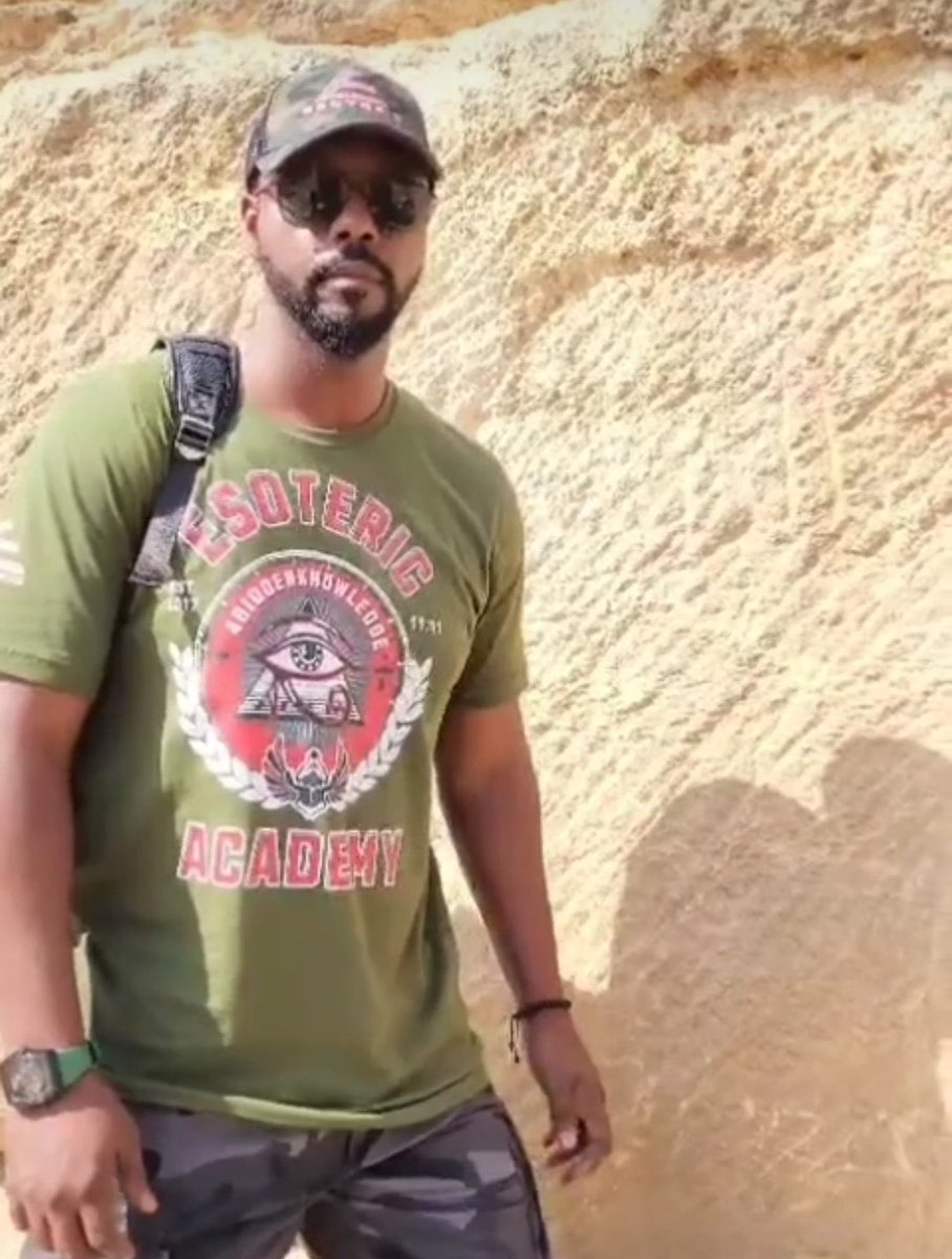 brandilwells's tweet image. ALL of these #fakespace pushers are inverted Freemasons - Puppets for the Illuminati 🤘