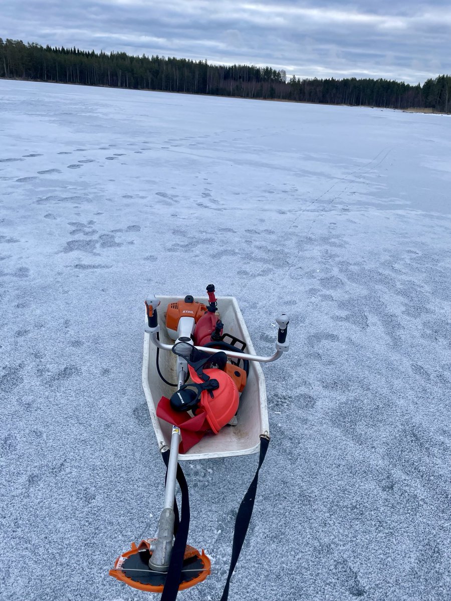 Päivä saaressa teema.