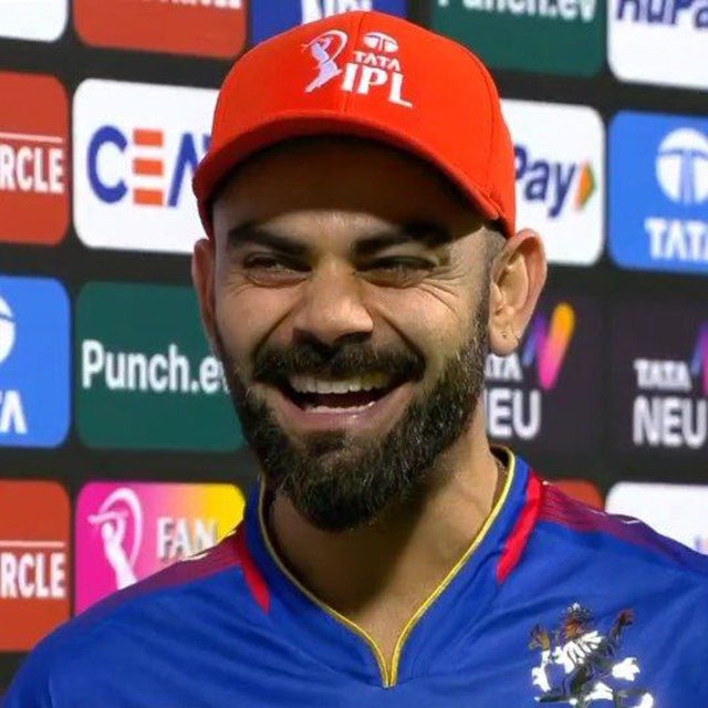 Pushkar (@musafirr_hu_yar) on Twitter photo 🚨 GIVEAWAY ALERT 💰
Predict Virat Kohli score with no. of balls faced for RCB.
One lucky winner will get Rs 1000.
How to enter:
1. Like and RT
2. Must follow <a href="/HashTagCricket/">Madhav Sharma</a>
(Following him is must as he'll pick winner) 🚨 GIVEAWAY ALERT 💰
Predict Virat Kohli score with no. of balls faced for RCB.
One lucky winner will get Rs 1000.
How to enter:
1. Like and RT
2. Must follow <a href="/HashTagCricket/">Madhav Sharma</a>
(Following him is must as he'll pick winner)