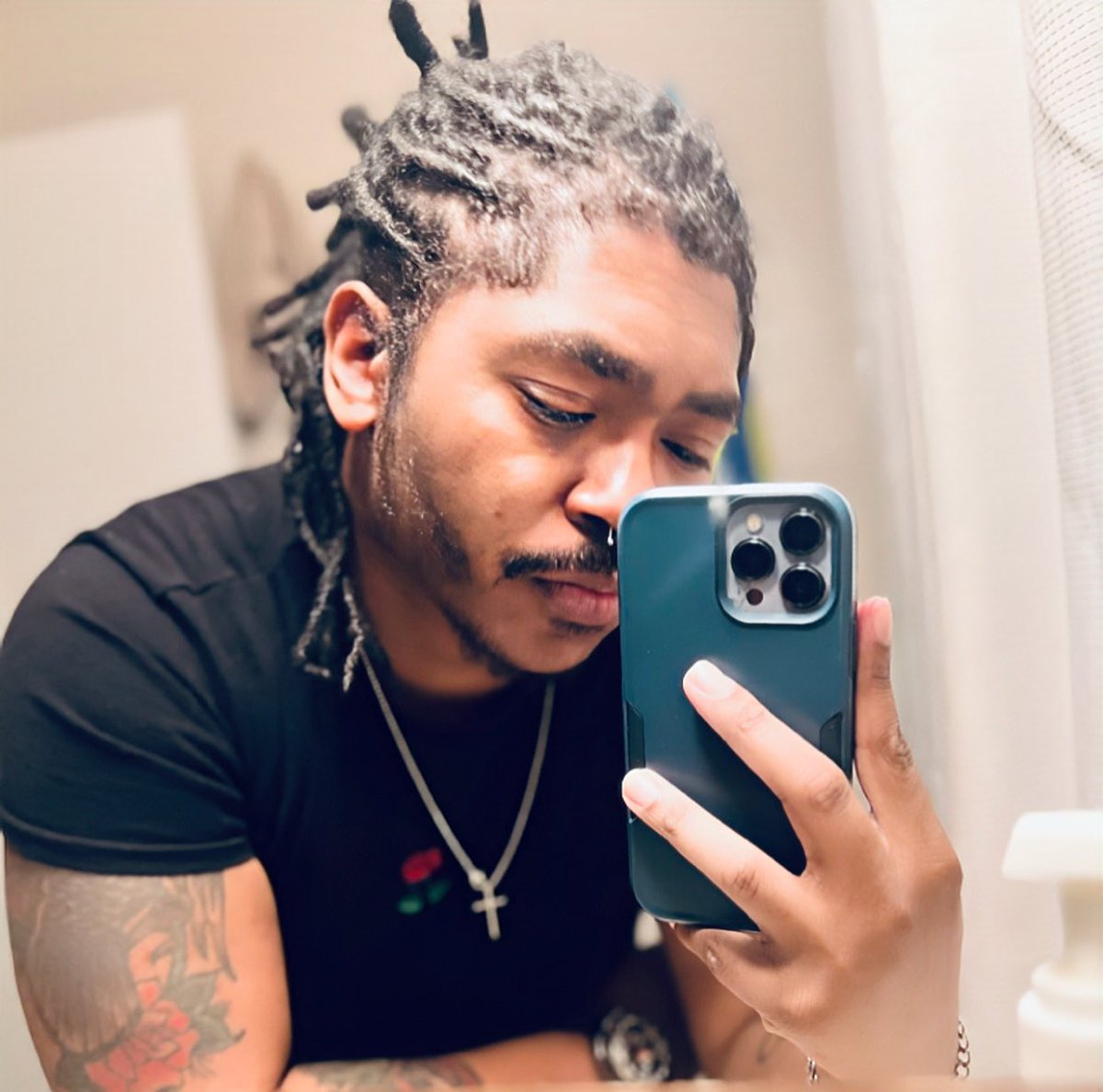 LRgant's tweet image. What a time to be a live