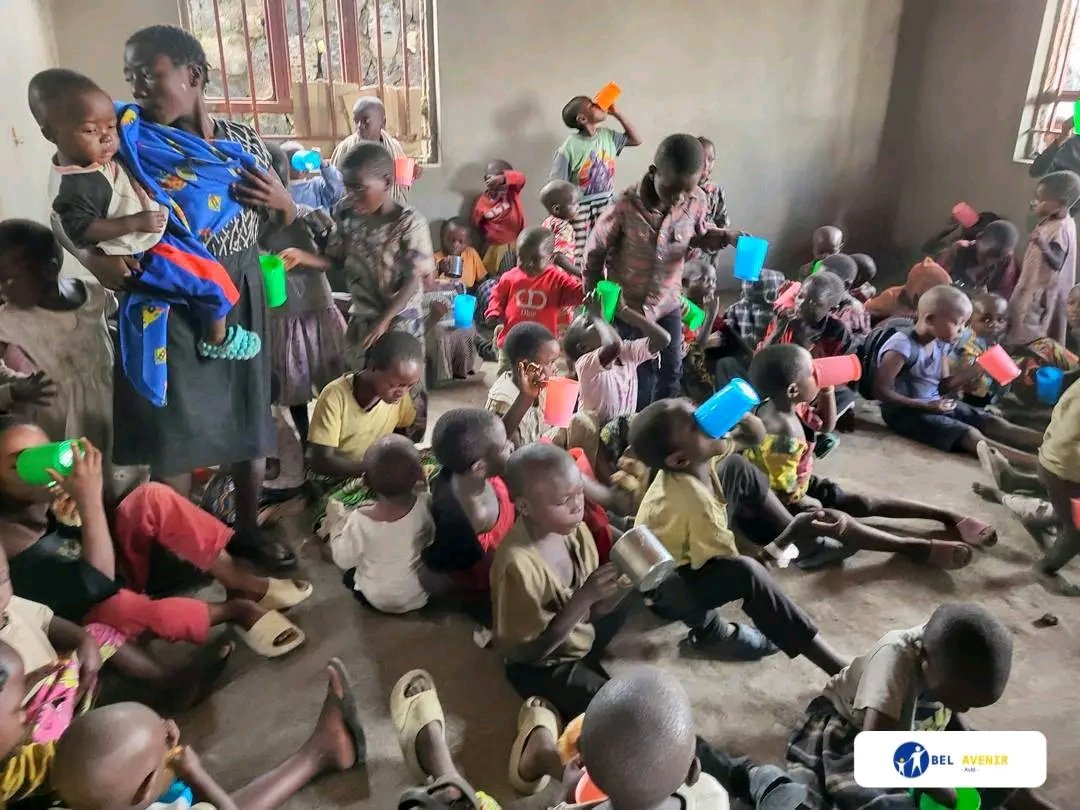 ClementMastaki's tweet photo. #BEL_AV Dans le cadre de notre programme d'aide alimentaire destinée aux personnes touchées par la guerre à #GOMA et ses environs, particulièrement les enfants, nous avons eu le bonheur d'apporter espoir, joie et résilience aux enfants de l'orphelinat #GOOD_HOPE à #SAKE. https://t.co/2EXViLrmXg