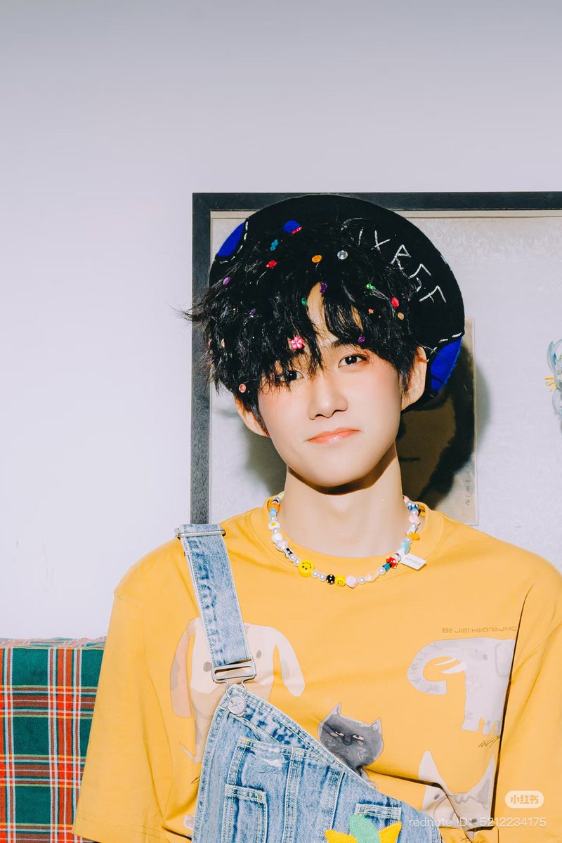 20250406 xu ziwei rednote update 🎸