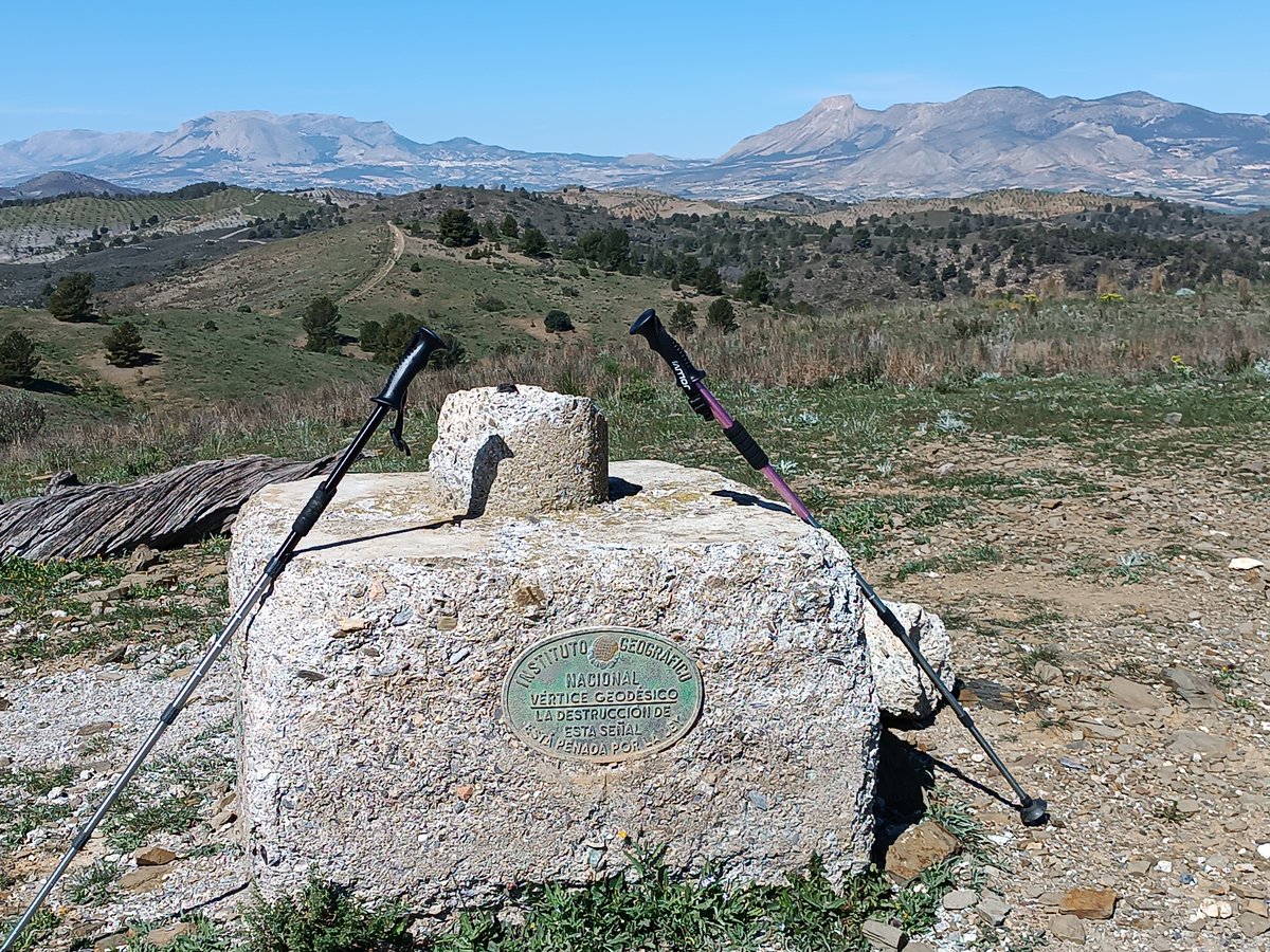 La_Carrasca's tweet image. 🌄 Este domingo, ¡seguimos con nuestras rutas!
Nos vamos a Ortillo, una ruta cercana pero espectacular por su vegetación exuberante, paisajes únicos y vistas que quitan el aliento 🌿👣
🕗 Domingo 13 de abril | 8:00 h | Punto de encuentro habitual
✨ ¡No te lo pierdas! #Lorca
