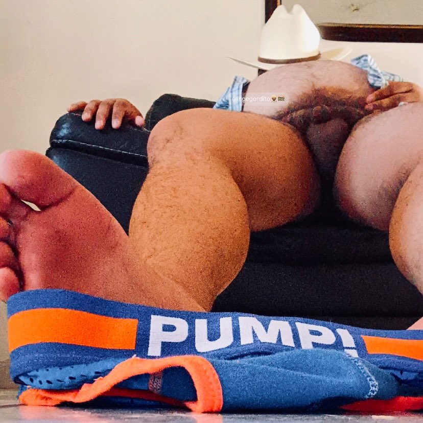 IngeGordito's tweet photo. Me parece una falta de respeto que no den RT a mis fotos porque estoy gordito.🥺 https://t.co/QMelA0xWgt