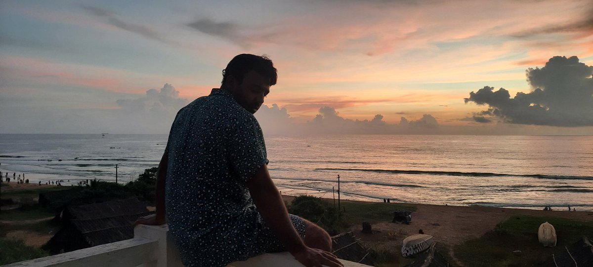 Inam81295736's tweet image. “Between the clouds and the waves, that’s where I’ll be — meet me there.”
#OceanEscape #SunsetDreams #WanderWithin #SeaYouSoon #SkyMeetsSea #SereneMoments #InamVibes #InamQuotes