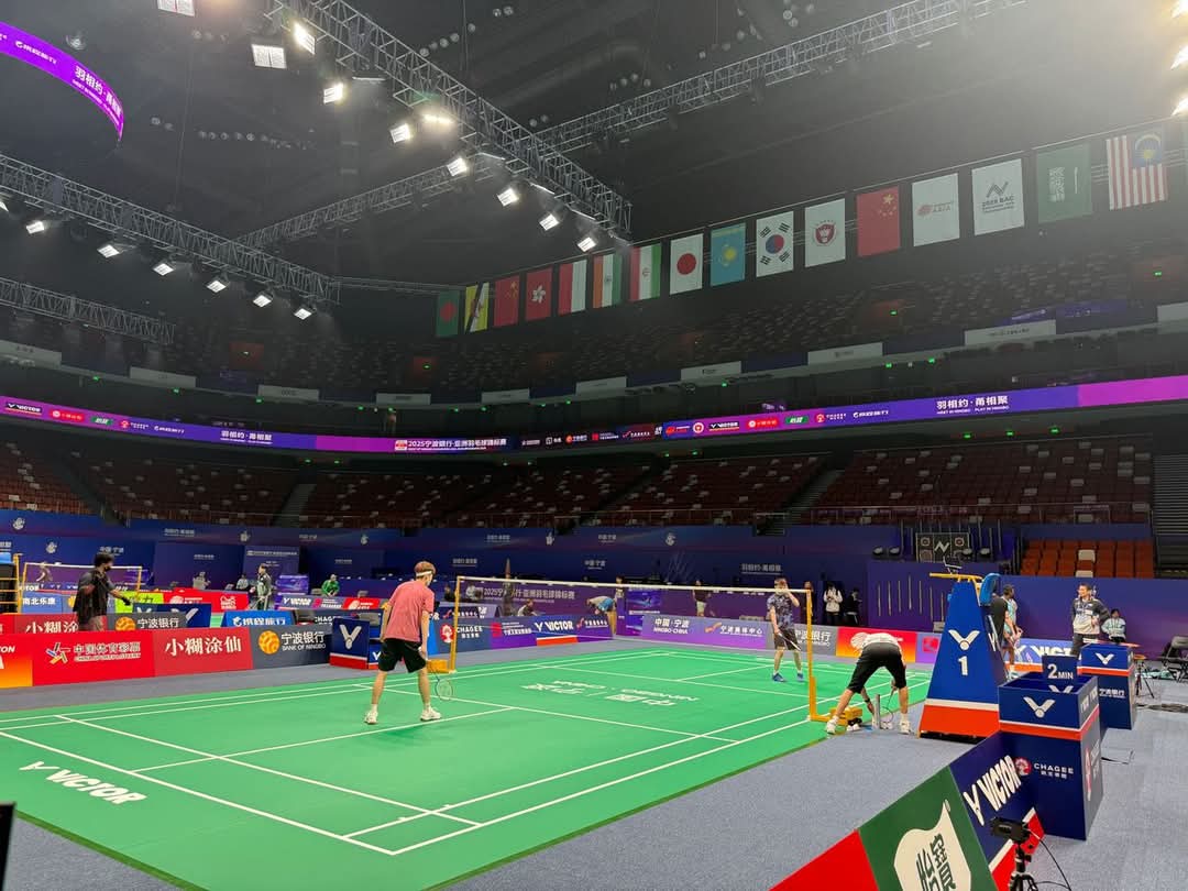 ru_by98's tweet photo. Itu yong kan? It's been so long🥹 https://t.co/CafXeGfnrm