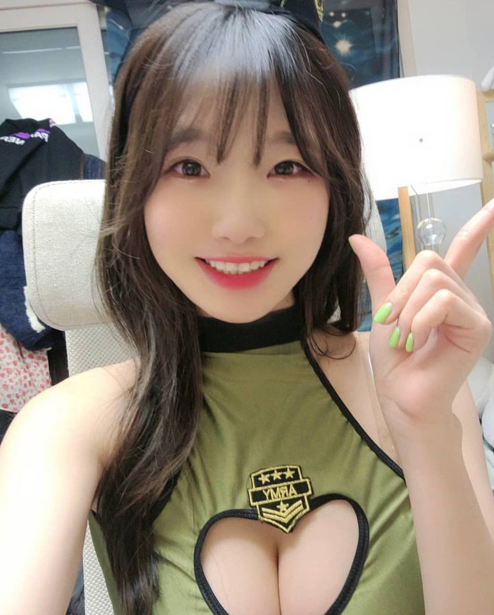 马来西亚约炮 单身女孩  留学生
你们私信要不直接一点约炮就约炮
我也是有性慾的
点赞私信我速回

#新加坡约炮 #马来西亚约炮