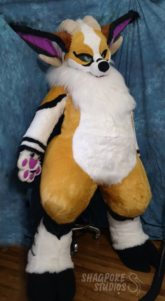 Dyego (@dyego_on_stilts) on Twitter photo How to find <a href="/CreatureTaker/">CreatureUndertaker@Major Pom</a> and I at TFF! This past year hasn't been kind to us, and we are excited to have fun and turn our brains off this weekend!
🪡: <a href="/ShagpokeStudios/">Shagpoke Studios</a> How to find <a href="/CreatureTaker/">CreatureUndertaker@Major Pom</a> and I at TFF! This past year hasn't been kind to us, and we are excited to have fun and turn our brains off this weekend!
🪡: <a href="/ShagpokeStudios/">Shagpoke Studios</a>