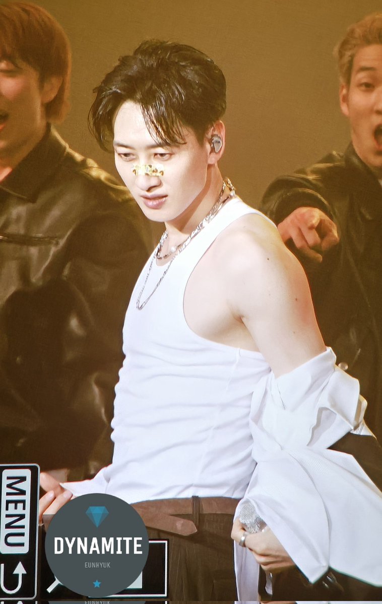 dynamite_0404's tweet photo. 250406 Limitless : Time in SEOUL pre :: 사장님... 집에 보내주세요... 지금 제가... 회사에 있을때가 아닌거같아요ㅠ 조퇴하겠습니다😭 보내주세요😭 프리뷰에서 꺼내줘야해요😭 
영원히 프리뷰 보는 사람이 되...😭

#은혁 #EUNHYUK #ウニョク
#Limitless_Time https://t.co/pcfOJlyB2N