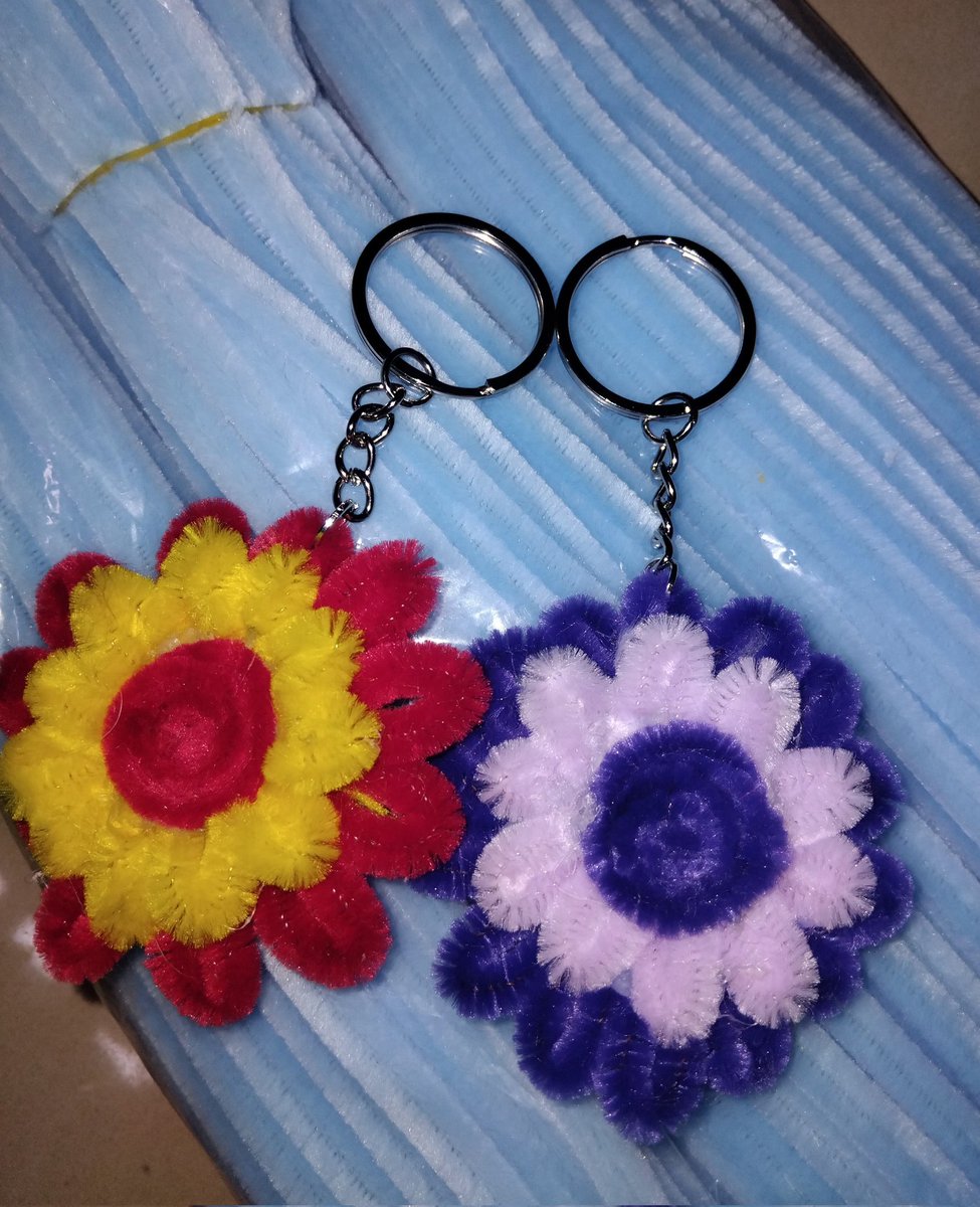 aymforEXO's tweet photo. I did keychains too 🥰 https://t.co/3ZhyK1x5Os