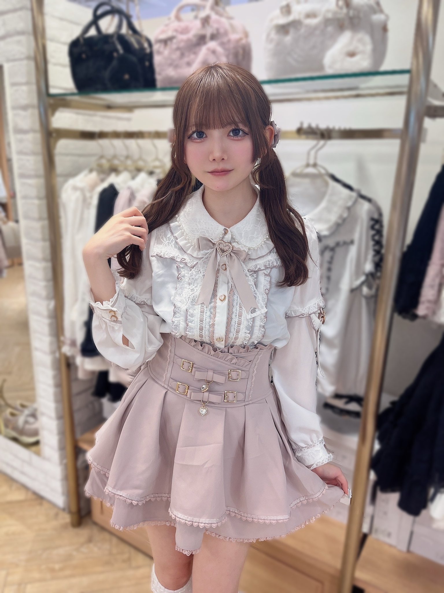 LIZ LISA on X: LIZ LISA on X: