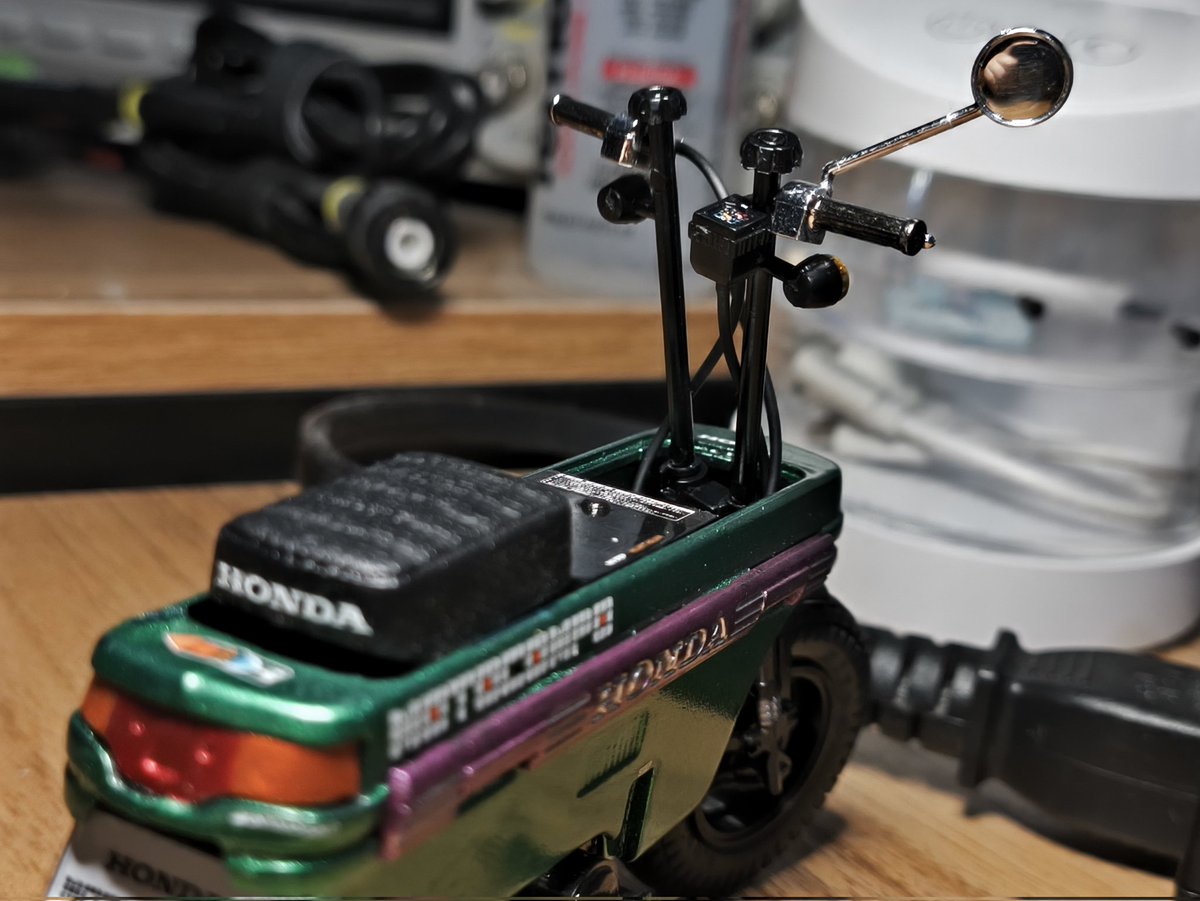 BRV64's tweet photo. #motocompo #motorcycle #modelkit Really liked how it turned out!  
This #Plasticmodel has a lot of issues. Requires a lot of #plastic cement. The front light, back wheel, seat, handle, and many more parts have very loose fit. The chassis is very fragile. Unclear manual, etc. https://t.co/xp0QCDULkz