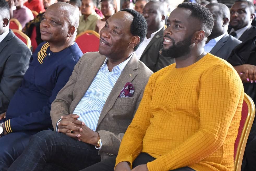 TheMCSK's tweet photo. Our CEO, Dr. @EzekielMutua, together with MCSK National Chairman @ephysaf &amp; former Chair Bernard Mukaisi, had the honour of joining MCSK Members, church leaders and guests yesterday afternoon for the dedication of the newly built sanctuary at New Vision Ministries in Chokaa. https://t.co/sXYE4p2pyO