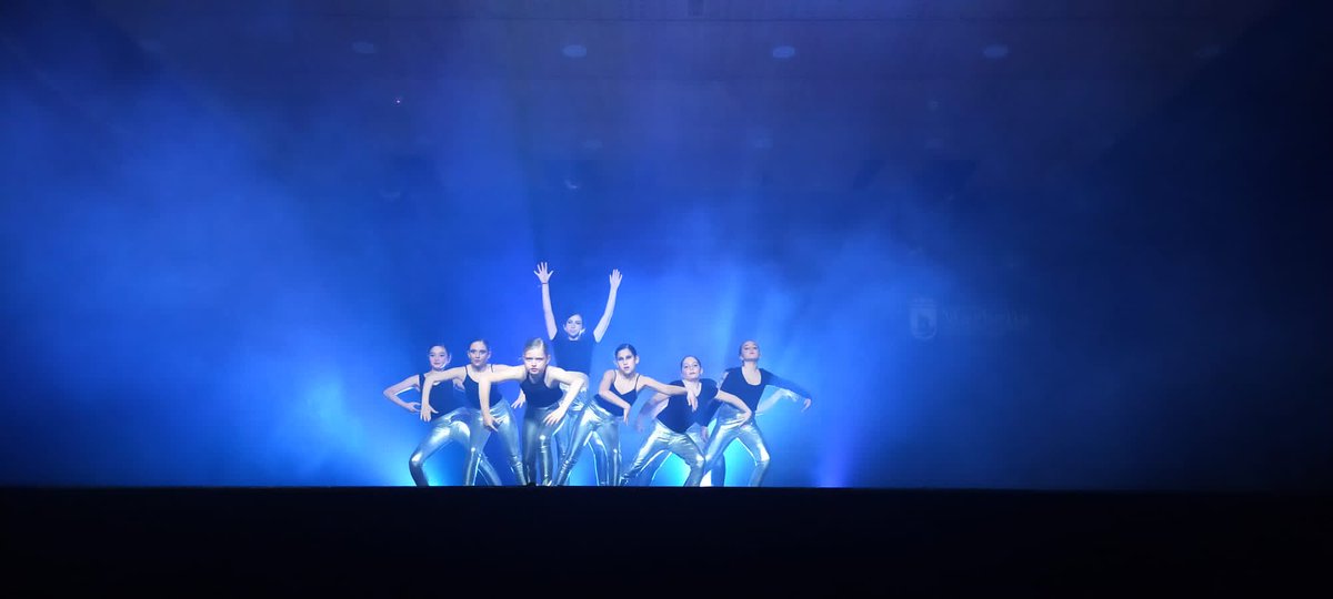 AFIMARMARBELLA's tweet photo. AYER POR LA TARDE SE CELEBRÓ NUESTRA GALA "MÁS ALLÁ DE LA DANZA". GRACIAS A TODOS LOS QUE HICISTEIS POSIBLE QUE NUESTRO SUEÑO SE CUMPLIERA UNA VEZ MÁS, Y EN ESPECIAL A CHARI Y TODO SUS ALUMN@S. GRACIAS DE TODO CORAZÓN. https://t.co/kalS9wb5Ad