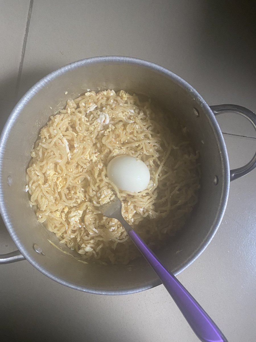 yallmeetbenny's tweet image. See Wetin I Dey chop as breakfast
Tinubu you do this one 💔😭
