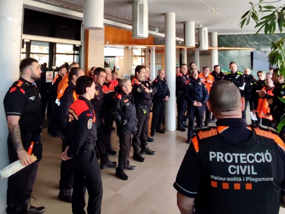 Protecció Civil Palau-solità i Plegamans (@proteccivilpsip) on Twitter photo 🏃🏻♂️MITJA MARATÓ A VILANOVA🏃🏻♂️
Ahir al matí vam ser a Vilanova del Vallès 📍, donant seguretat als 1.900 👥 participants de la #MitjaMarató Montmeló -Vilanova-La Roca. 🏃🏻♂️MITJA MARATÓ A VILANOVA🏃🏻♂️
Ahir al matí vam ser a Vilanova del Vallès 📍, donant seguretat als 1.900 👥 participants de la #MitjaMarató Montmeló -Vilanova-La Roca.