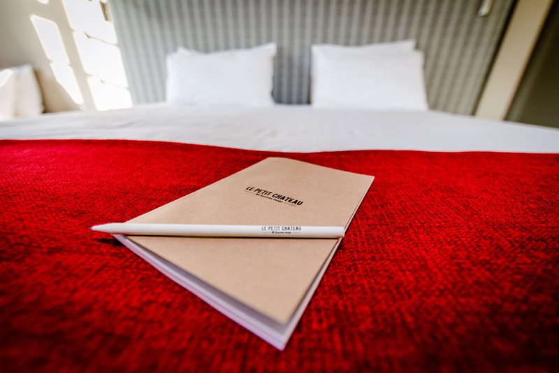 A perfect stay in Durbanville awaits you at Le Petit Chateau Guesthouse – where luxury is waiting with free breakfast, parking, Wi-Fi, internet, and a swimming pool. Treat yourself to a 5-star experience! 🤩