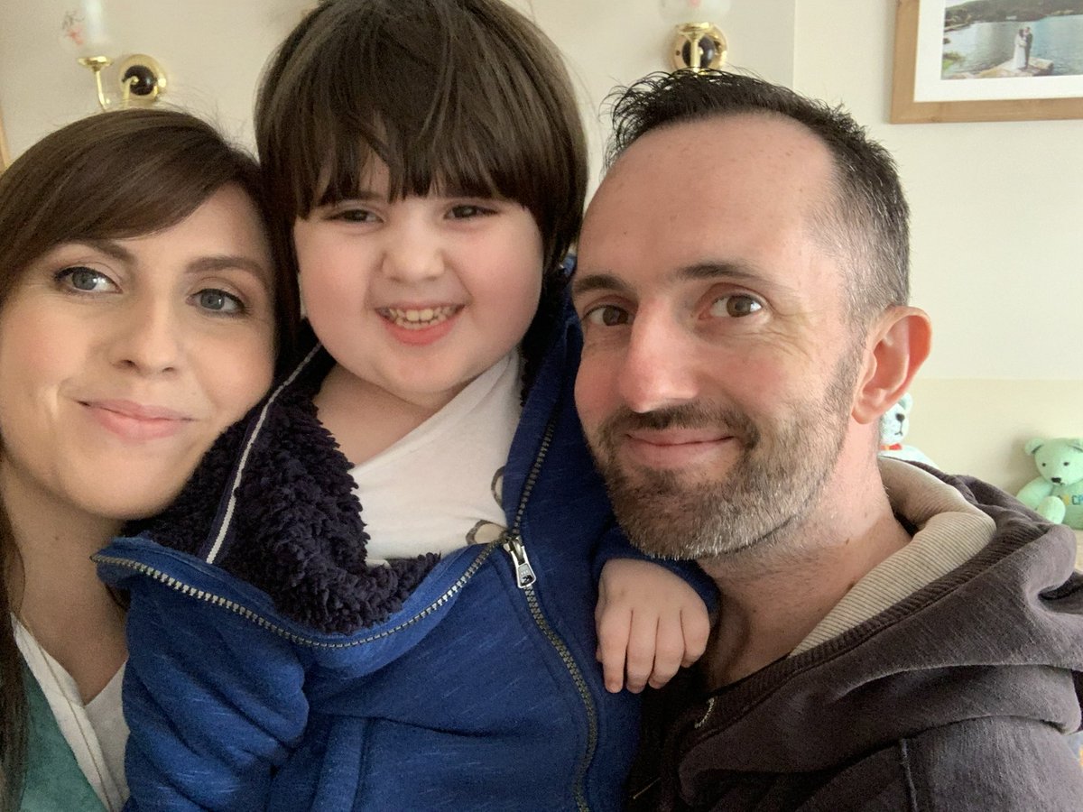 Last week Oscar spent nearly €9k on the funeral of a special member, family bills, play therapy, a food delivery for bereaved parents, lunch out, a computer server for a tech savvy member, spending money for a day out, a necklace, book vouchers and accommodation costs.