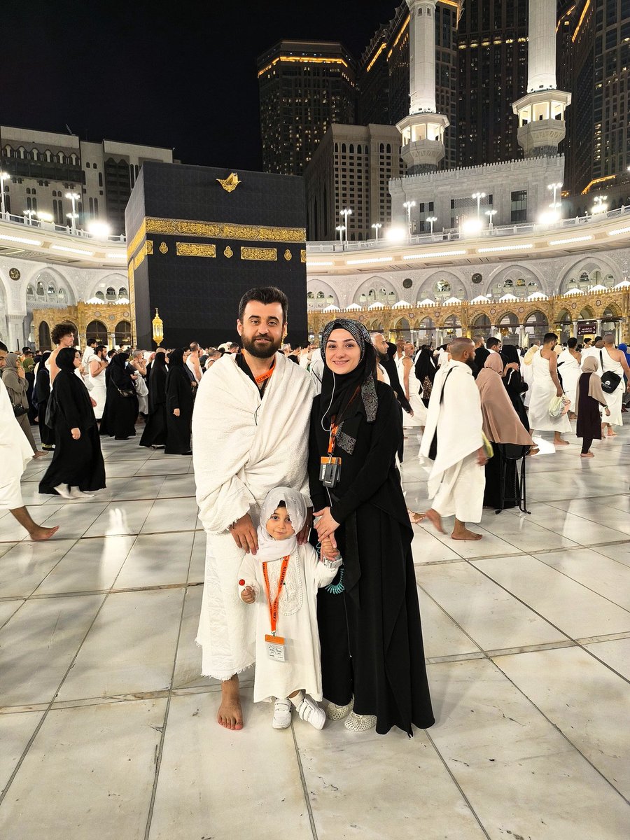 Elhamdülillah
Sevdalarımla
KARA SEVDAMIZA..