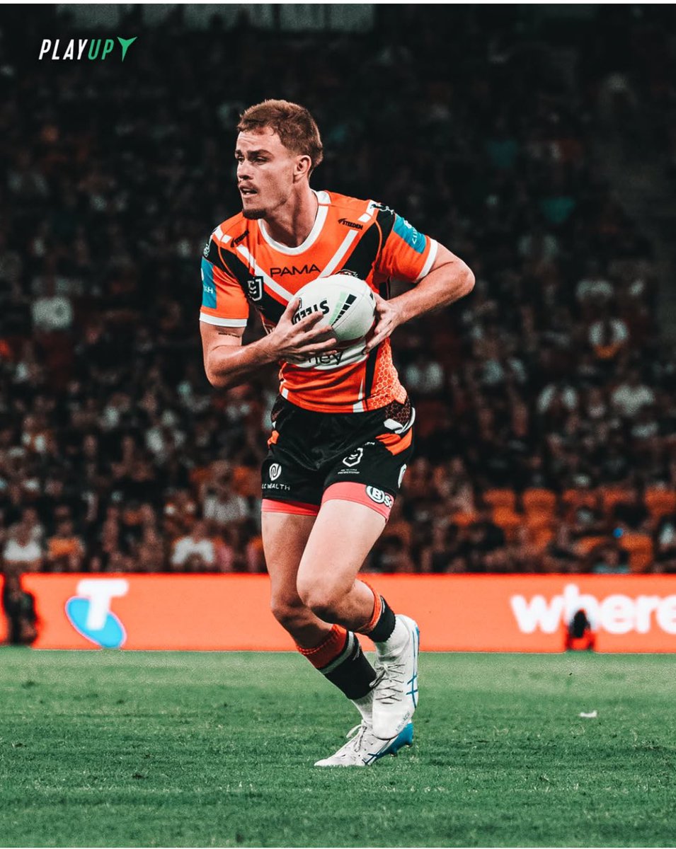 marksyPG72's tweet image. If any @WestsTigers fan doesn’t listen to @WestsTigersLife poddy each Sunday night, you a dead set missing out #outstanding. The resources gap highlighted this week is massive as we try to retain our young stars.  #moneymoneymoney