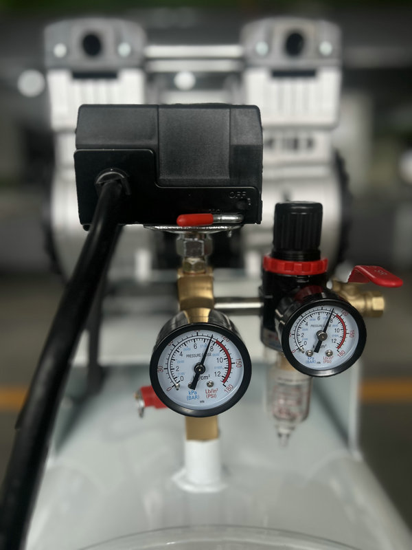 sunsourceair's tweet image. The oil-free air compressor model GY1500*2-100 manufactured by Sunsource has been shipped to Ecuador
📚Official Website: sunsourceoilfree.com
📩E-mail: sales@chinasunsource.com
📲WhatsApp: wa.me/8618869099999

#aircompressor #vacuumpump #oilfreeaircompressor #servomotor