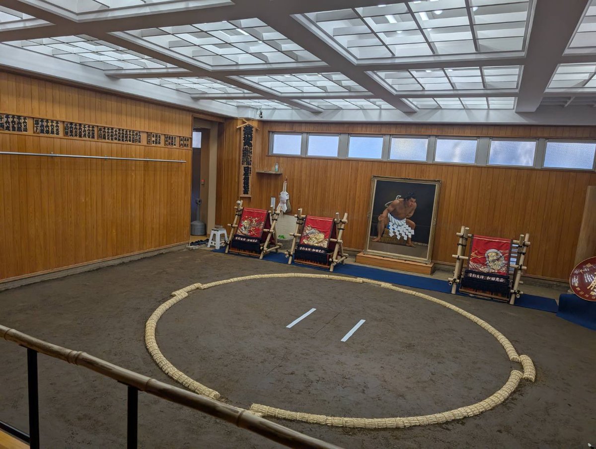 お花見の後に『ちゃんこ千代の富士』でちゃんこ、どうですか？😆🍲
本日お席余裕があります🙆🏻‍♀️❣️
ご予約は📞0356080404まで💁🏻‍♀️🍲