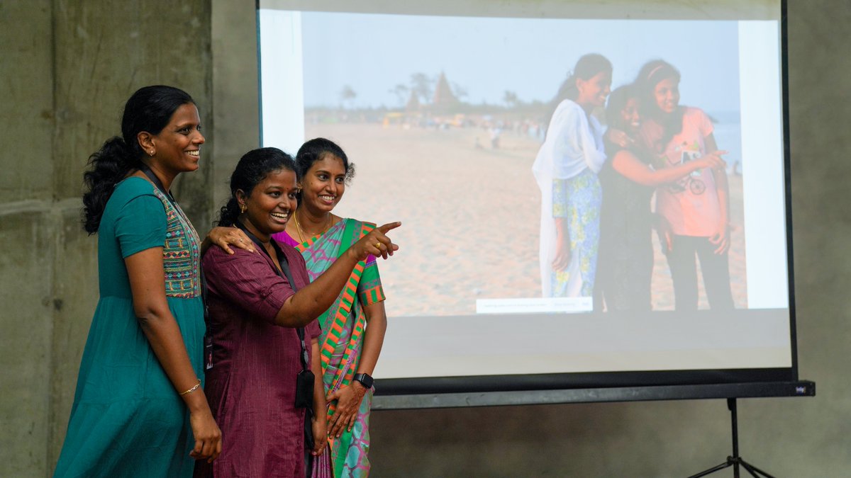 ZohoSheet's tweet image. Zoho Sheet turns 19🎉! Huge thanks to the Zoho Sheet community, our incredible team, and everyone who supported us 🙏 We just celebrated our product anniversary, and kept it real—food, fun, pictures, goals ahead, and, of course, memories 🎂🚀 

#ZohoSheetTurns19