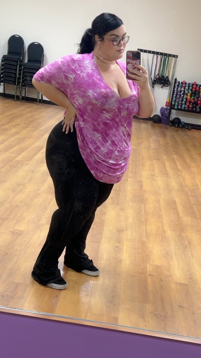 shaeeleigh tweet picture