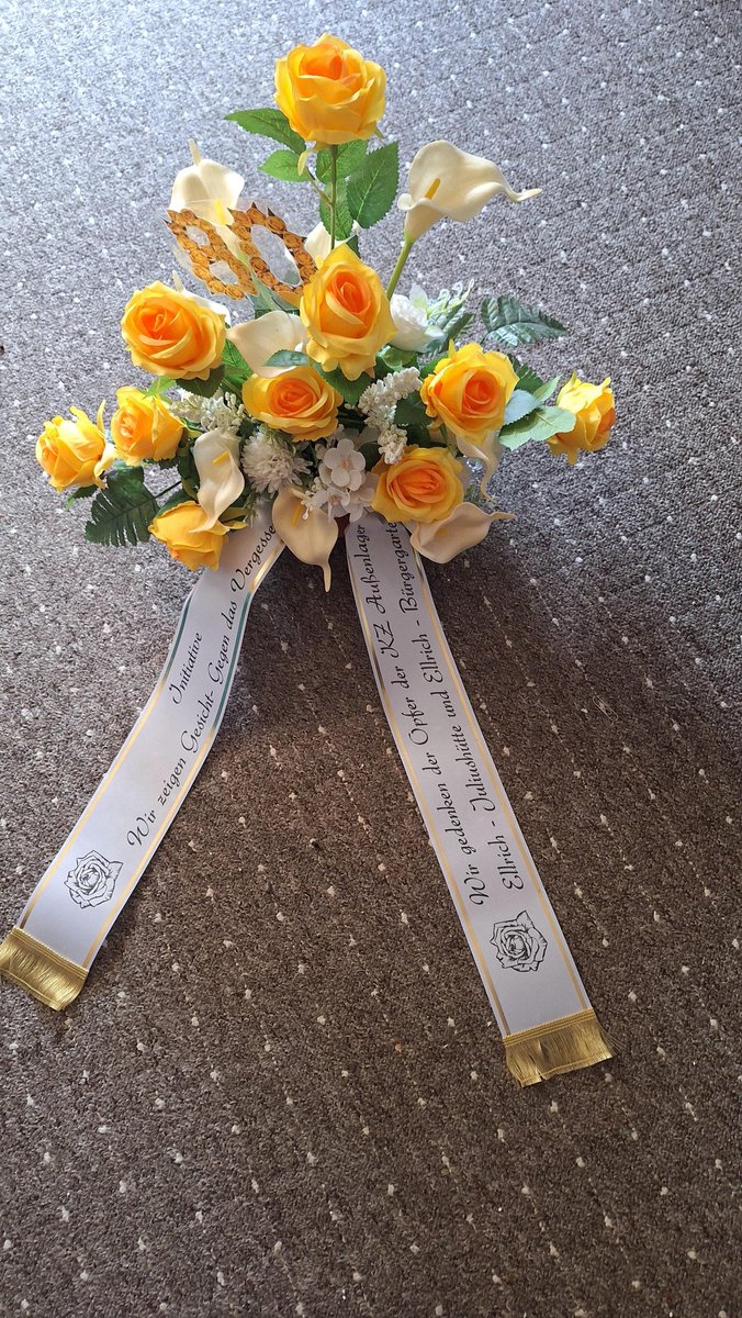 Nancy Lüdecke (@nancyluedecke) on Twitter photo Sehr geehrte <a href="/Buchenwald_Dora/">Stiftg. Gedenkstätten Buchenwald u. Mittelbau-Dora</a>,
herzlichen Dank für die Einladung zu den Gedenkveranstaltungen für die Gedenkstätte Mittelbau Dora am heutigen Tag und den Gedenkort Ellrich-Juliushütte am 8.4.25🤝🏻.Für den morgigen Tag habe ich das Gesteck schon angefertigt.💐 Sehr geehrte <a href="/Buchenwald_Dora/">Stiftg. Gedenkstätten Buchenwald u. Mittelbau-Dora</a>,
herzlichen Dank für die Einladung zu den Gedenkveranstaltungen für die Gedenkstätte Mittelbau Dora am heutigen Tag und den Gedenkort Ellrich-Juliushütte am 8.4.25🤝🏻.Für den morgigen Tag habe ich das Gesteck schon angefertigt.💐