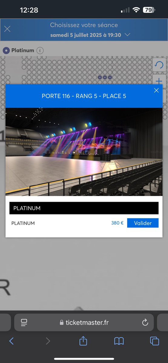 Je vends 3 places Platinum 1 (Catégorie or) pour le concert de Chris Brown le 5 juillet à La Défense Arena ! Vendu au prix d’achat (330€ chacune). DM si intéressés ! Voici un screenshot de ou vous vous situerez à peu près