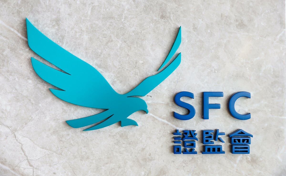 🇭🇰 TODAY: The Hong Kong SFC has released an official staking guidelines  for licensed crypto trading platforms. These platforms are allowed to  provide staking services while taking measures to minimize risks, protect