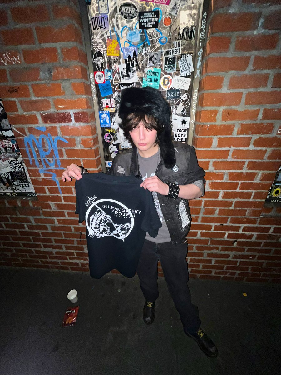 ChaseChess_'s tweet photo. High as a FUCKING kite tryna film a bullshit improv’d video essay for class at the punk show. We copped some sick last chance merch tho yippee !!! #punk #gilmanst https://t.co/ZegZ4jS6Te