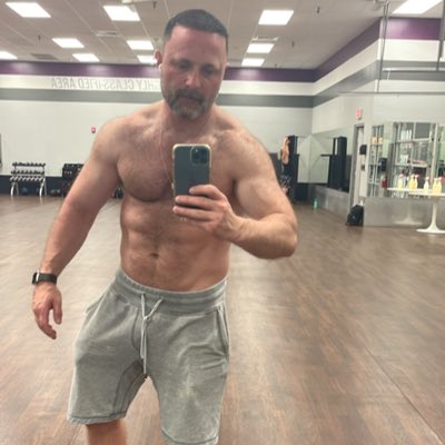 NicholasBatters's tweet photo. #NewProfilePic https://t.co/zH8InD5Ntv