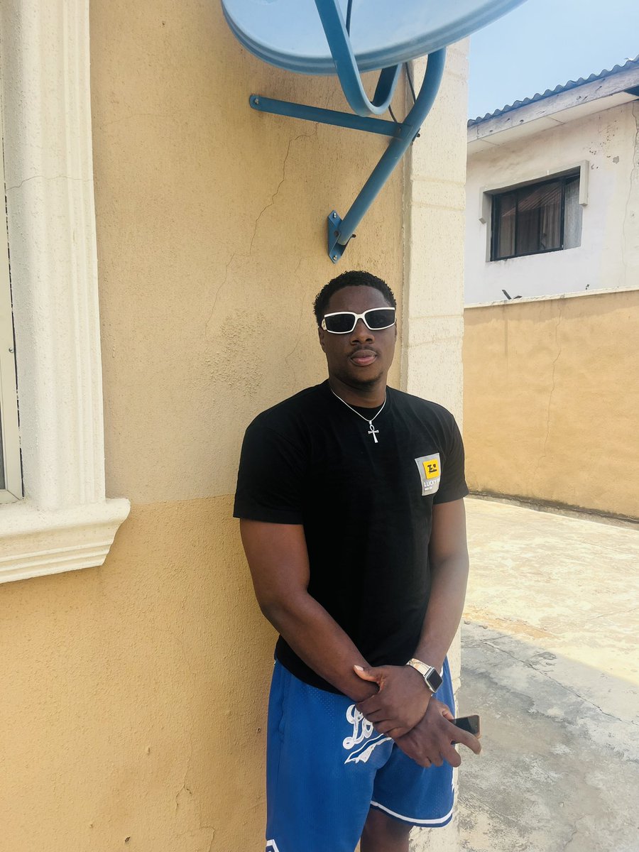 did somebody say Kenneth😂🙃 (@ezimuok) on Twitter photo New age +1 
Grateful for the journey New age +1 
Grateful for the journey
