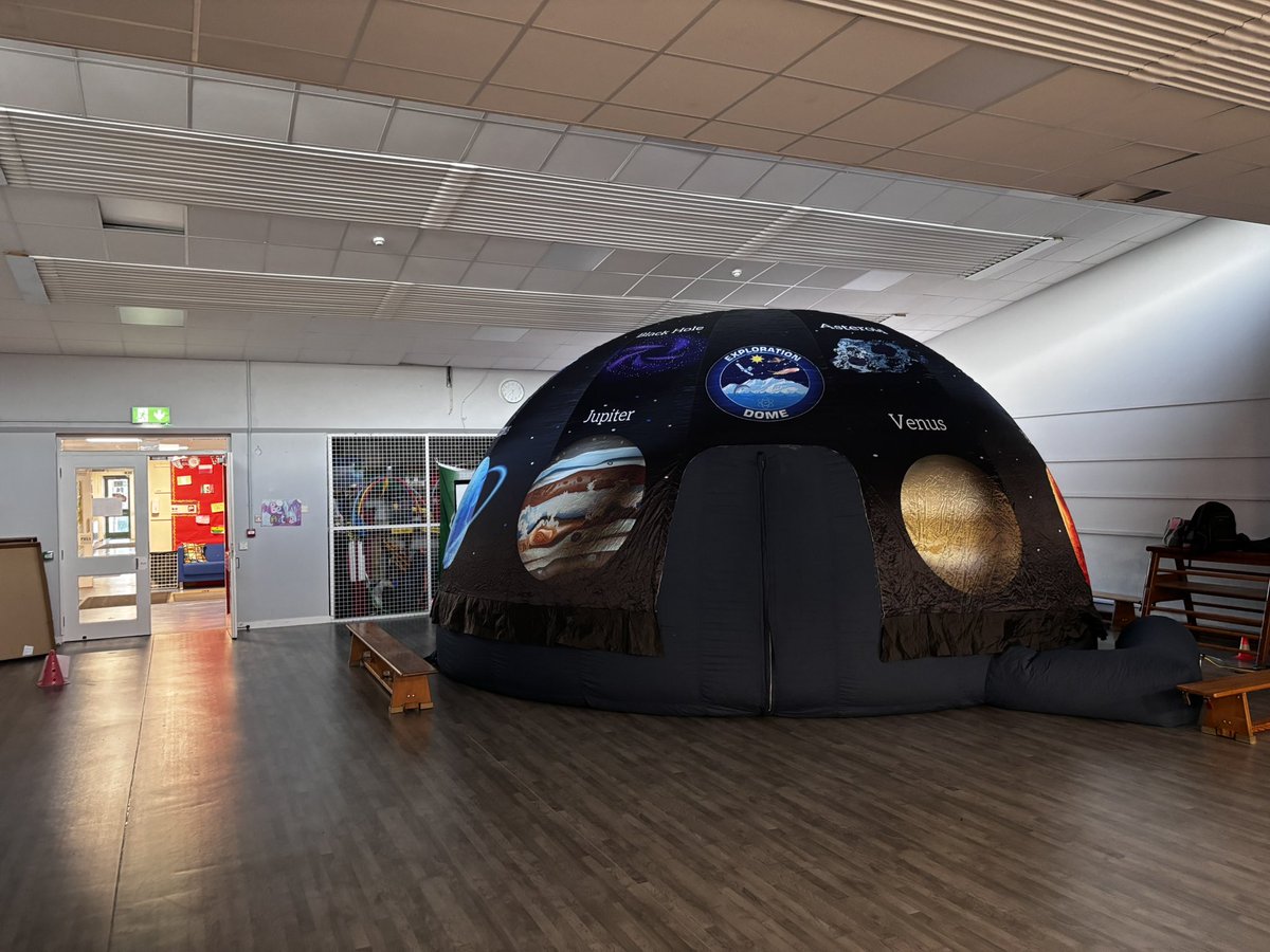 It’s been busy. 3 days in St Brigid’s NS limerick ( lovely school) 1 day in St Patrick’s GNS Donabate Dublin(one of our favs)  Today in Carndonagh CS Donegal again, absolutely worth the journey, beautiful place <a href="/midlandsscience/">Midlands Science</a> <a href="/IrishSciTeach/">ISTA</a> #BelieveInScience <a href="/LiveScience/">Live Science</a>