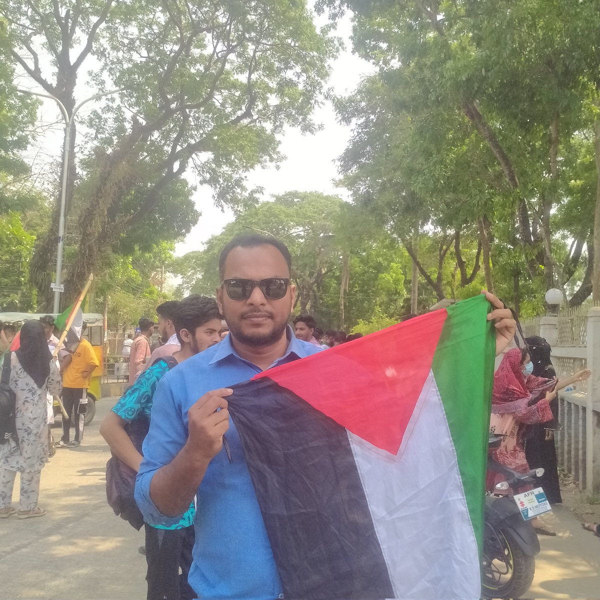 HoqueZul's tweet photo. FREE PALESTINE 🇵🇸🇵🇸🇵🇸🇧🇩🇧🇩 https://t.co/MVytBzKKRp