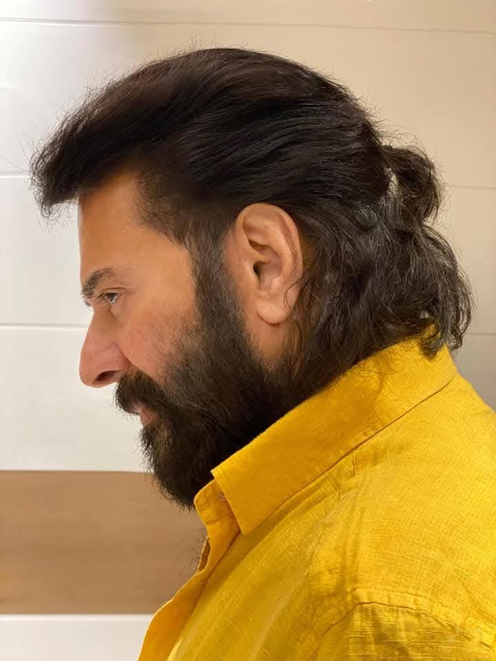 KuttanK44457025's tweet image. Bazooka Hair style 😌🔥

#ponytail #Mammootty
